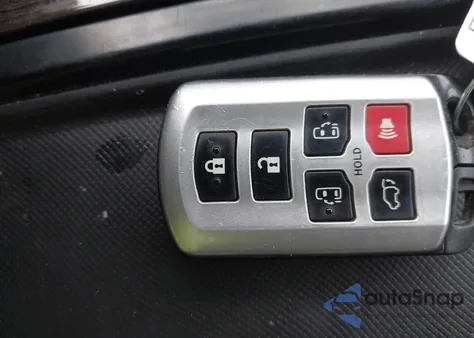 2015 Toyota Sienna Xle 7 Passenger из США, поврежденный, VIN 5TDDK3DC8FS102010